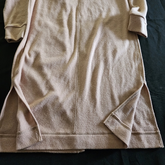 Sweater - Picture 5 of 7